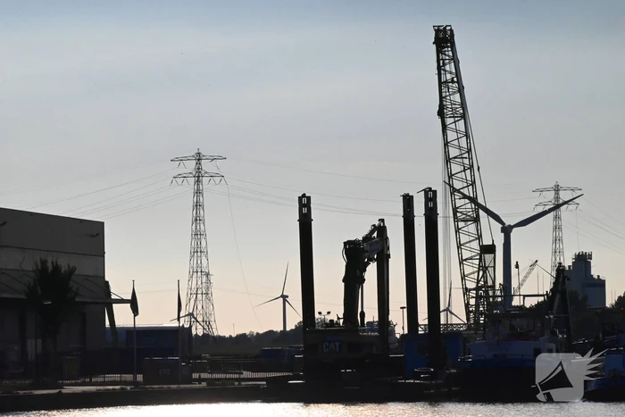Schip veroorzaakt grote stroomstoring, duizenden mensen getroffen