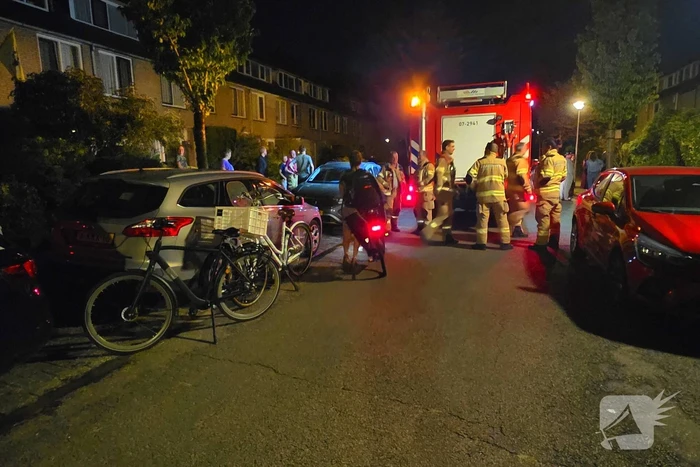 Brand in vogelhuisje trekt veel bekijks van buurtbewoners