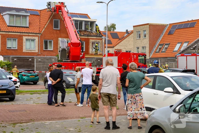 Woningbrand leidt tot ontruiming en grote hulpverlening
