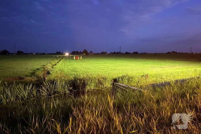 Reddingsactie door brandweer en boer