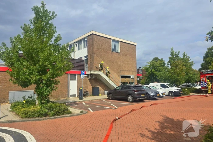 Hoogwerker ingezet bij brand