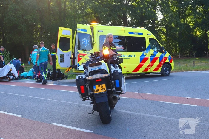Ernstig ongeval met scooter en auto
