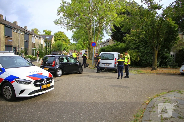 Zware schade bij aanrijding tussen voertuigen
