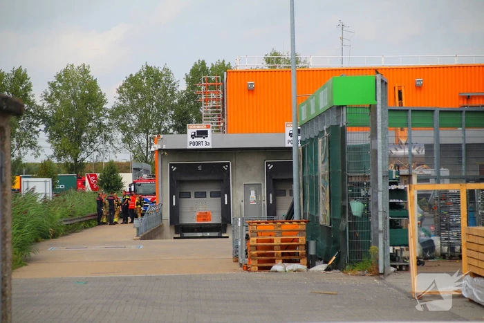 Bouwmarkt ontruimd wegens gaslucht