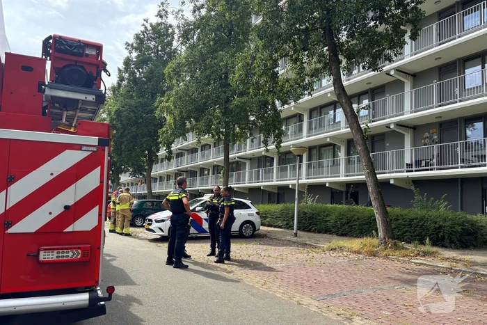 Brand op balkon snel onder controle