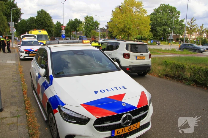 Fietser lichtgewond na aanrijding met auto
