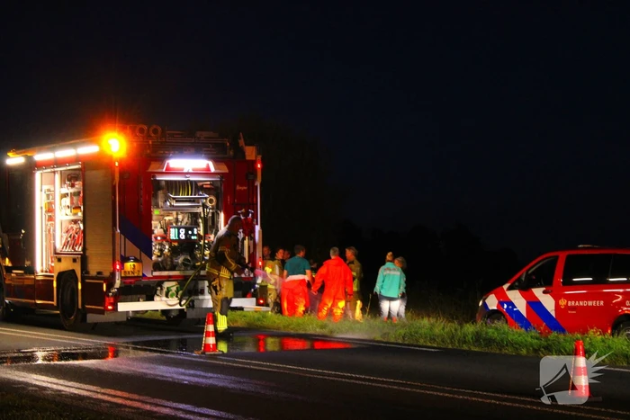 Fiets bij sloot zorgt inzet hulpdiensten