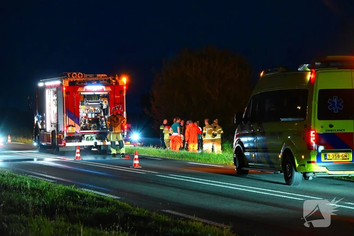 Fiets bij sloot zorgt inzet hulpdiensten