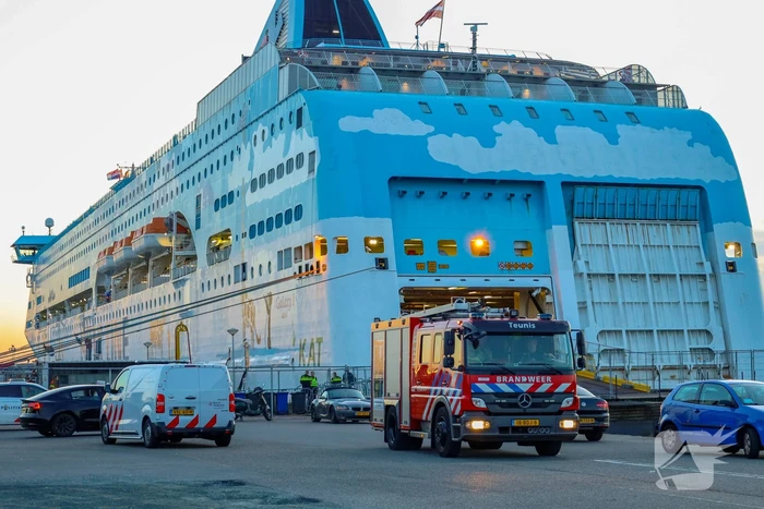 Brand op asielzoekersboot onder controle