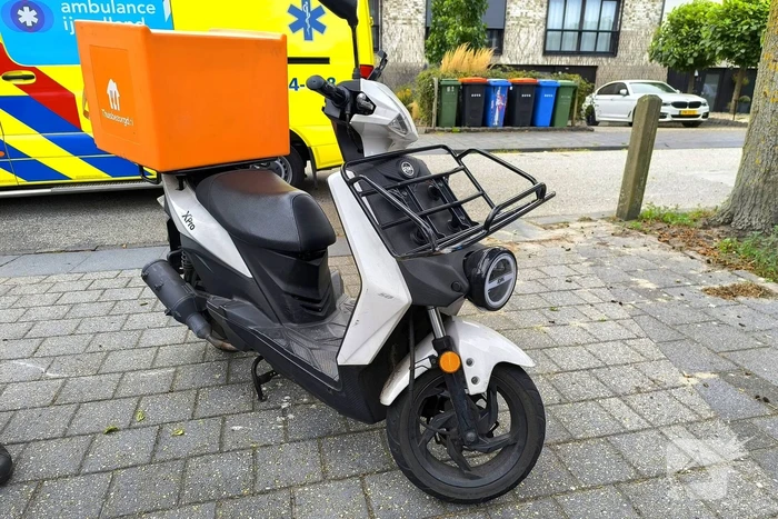 Politie en ambulance na botsing
