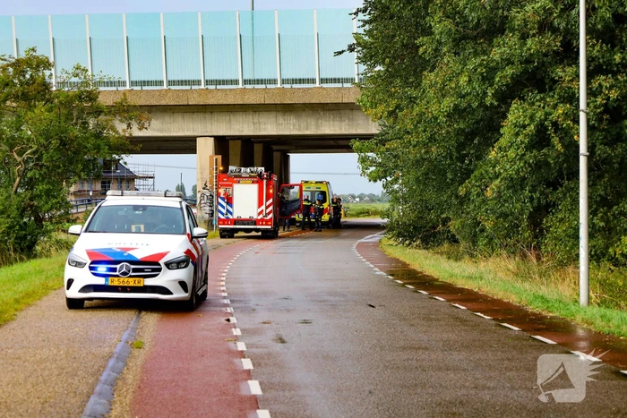 persoon te water gered in noord Hollands kanaal