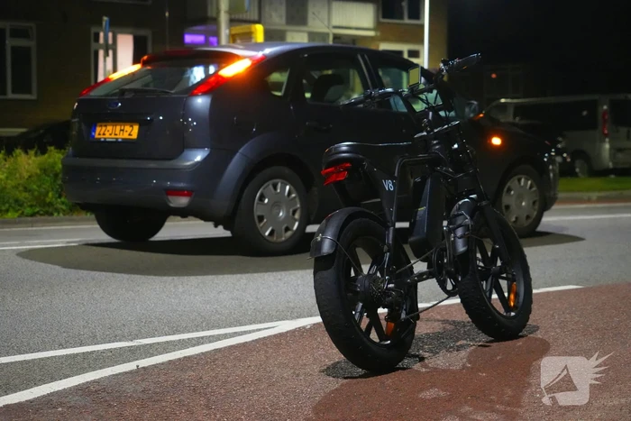 Fatbiker gewond bij botsing met auto