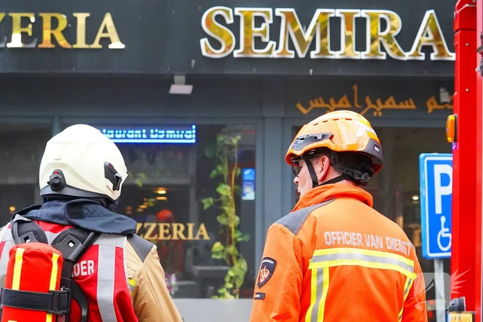 Buitenbrand bij pizzeria onder controle
