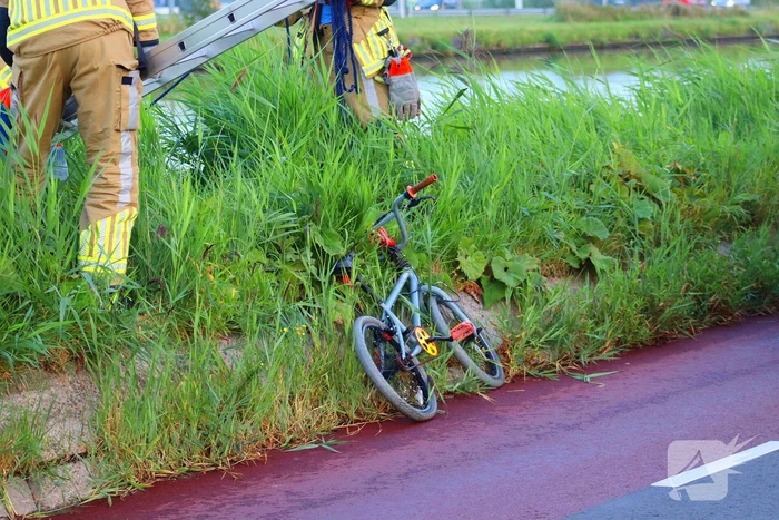 Kinderfiets langs waterkant zorgt voor inzet brandweer