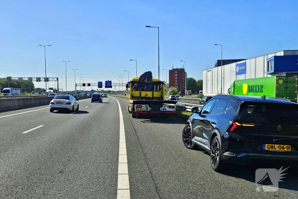 Rijksweg A15 L 52,0 S 112 nieuws Pernis Rotterdam 