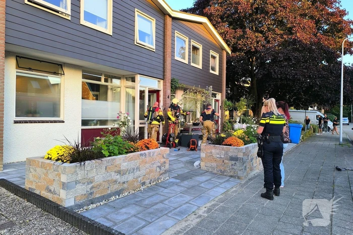 Brandweer ventileert woning na aanbranden broodjes