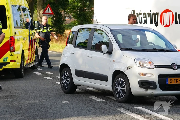 Twee personen naar het ziekenhuis na ongeval tussen scooter en auto