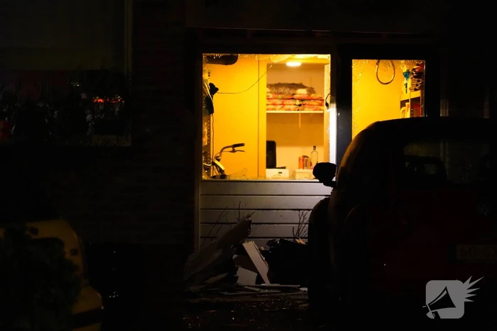 Explosie veroorzaakt schade aan woning