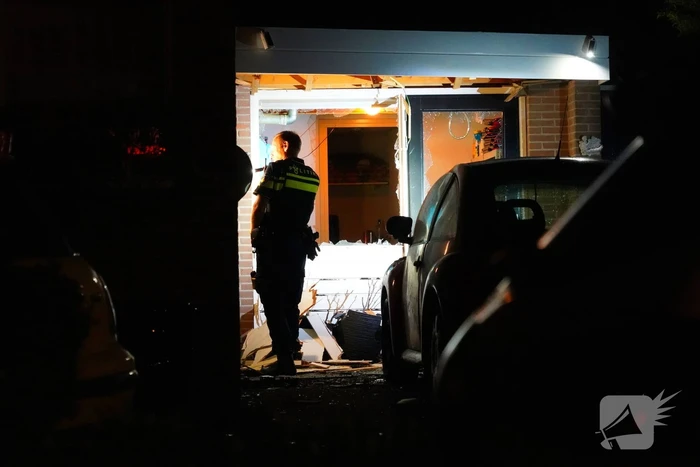 Explosie veroorzaakt schade aan woning