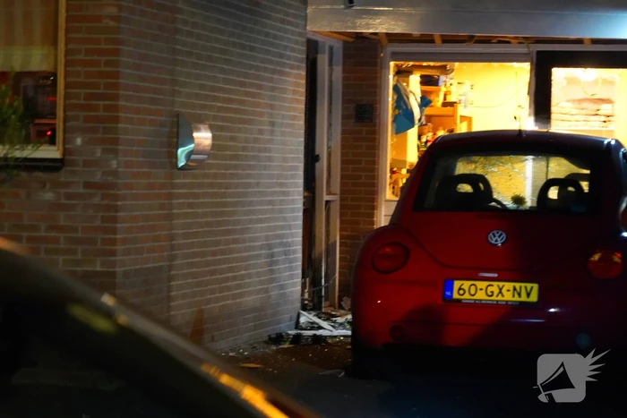 Explosie veroorzaakt schade aan woning