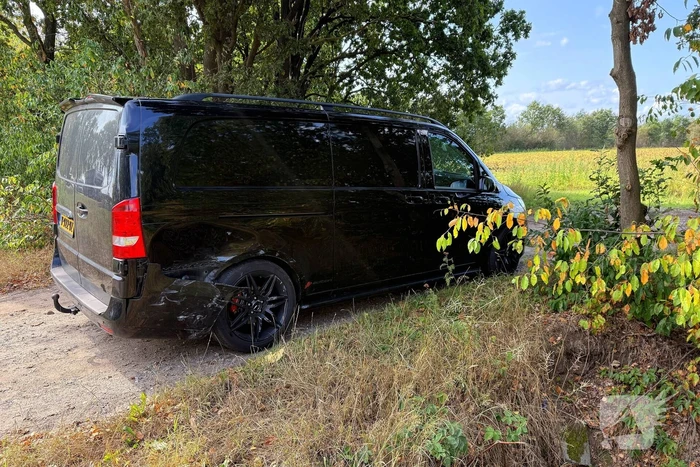 Botsing tussen auto's leidt tot gewonden en verkeershinder