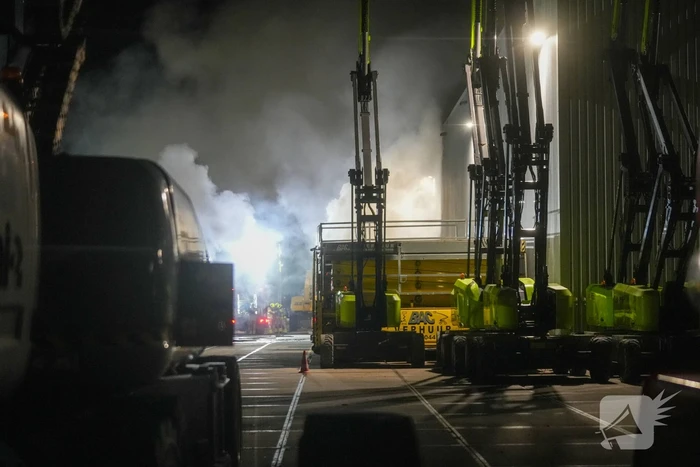 Buitenbrand bij hoogwerker verhuur
