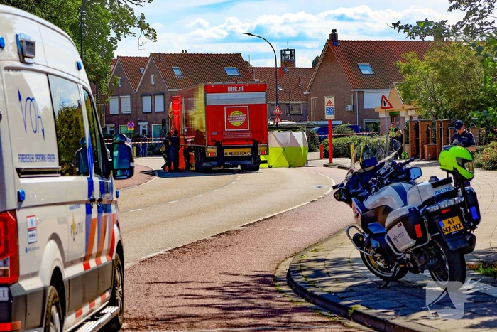 Dodelijk ongeval na aanrijding met vrachtwagen