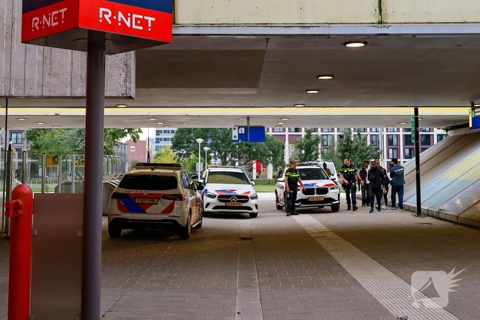 Aanrijding persoon door trein leidt tot stationafsluiting