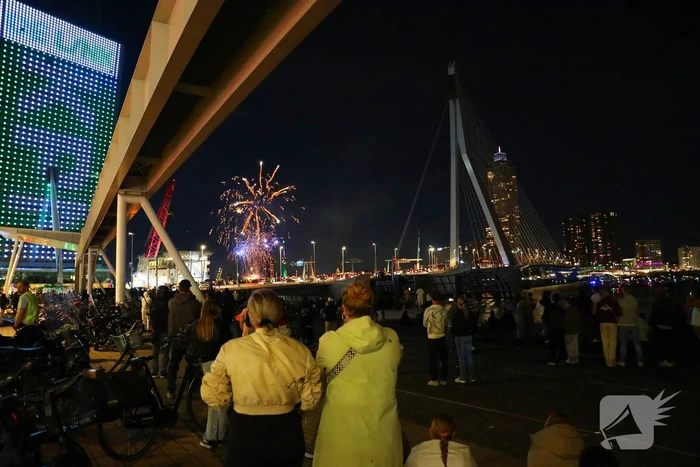 Duizenden mensen beleven spectaculaire afsluiting van Wereldhavendagen