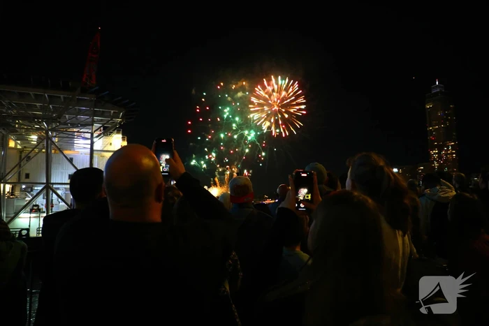 Duizenden mensen beleven spectaculaire afsluiting van Wereldhavendagen