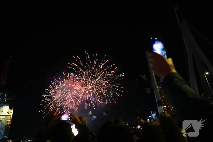 Duizenden mensen beleven spectaculaire afsluiting van Wereldhavendagen