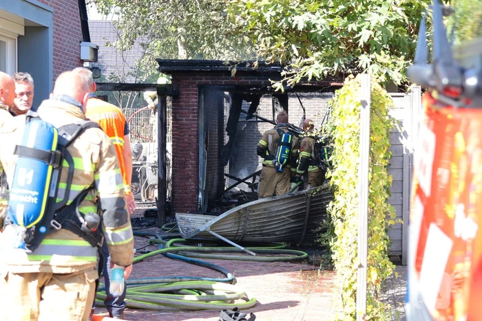Brand in garage onder controle