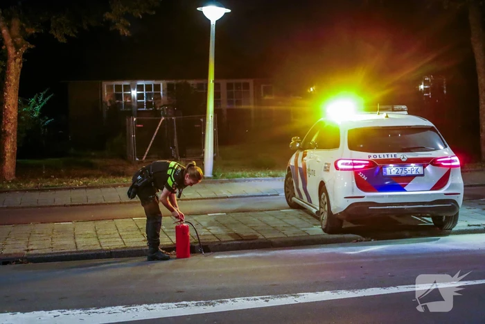 Brand in politieauto snel geblust