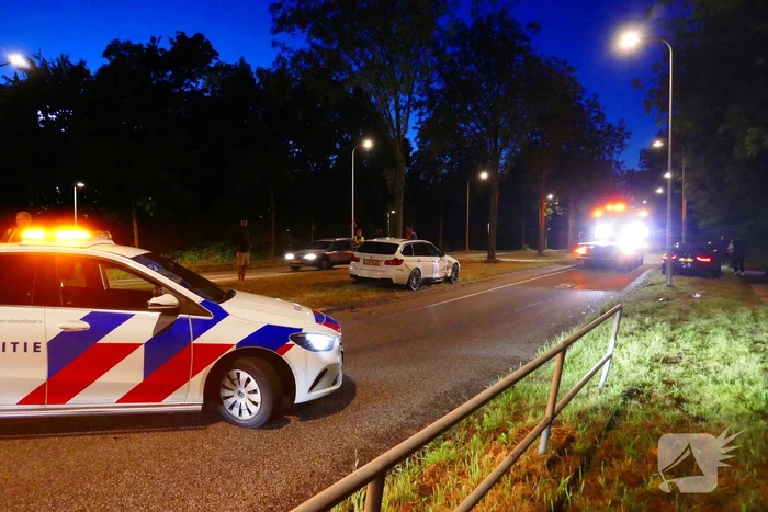 Geen gewonden na botsing op kruising