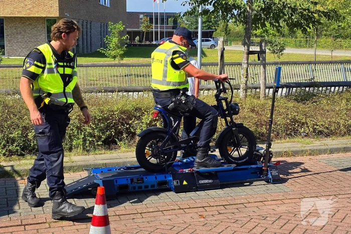 Fatbike gaat 50km tijdens controle, politie neemt er twee in beslag