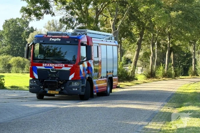 Brandweeractie na ongeval met gaslekkage