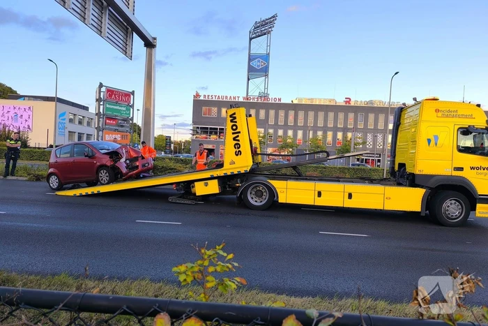 Botsing tegen paal in middenberm