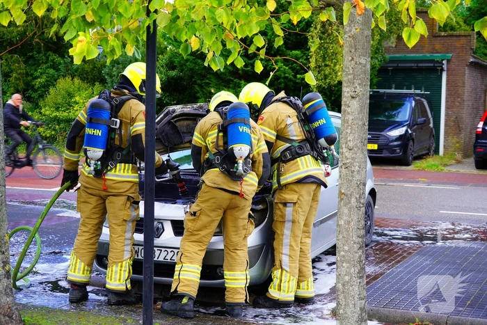 Brand in voertuig geblust