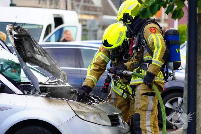 Brand in voertuig geblust