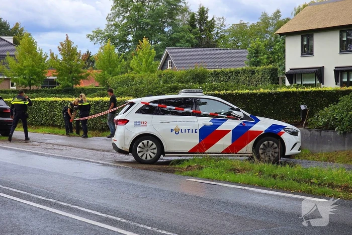 Botsing tussen bestelbus en scooter