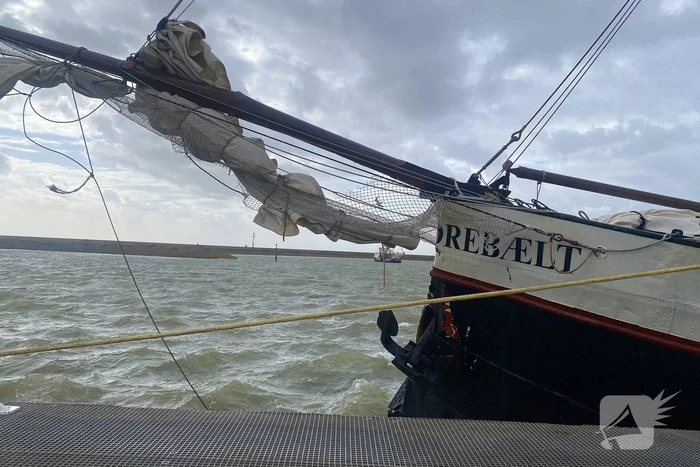 Aanvaring op zee veroorzaakt schade en gewonden