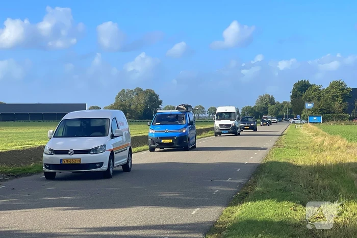 Omgevallen boom leidt tot verkeershinder