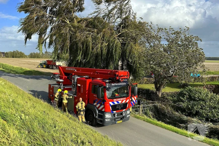 Brandweer ingezet bij gevaarlijke situatie