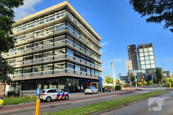 Motorrijder valt en raakt gewond