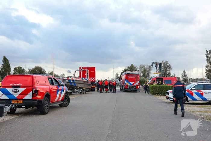 Grootschalige zoekactie op water naar persoon