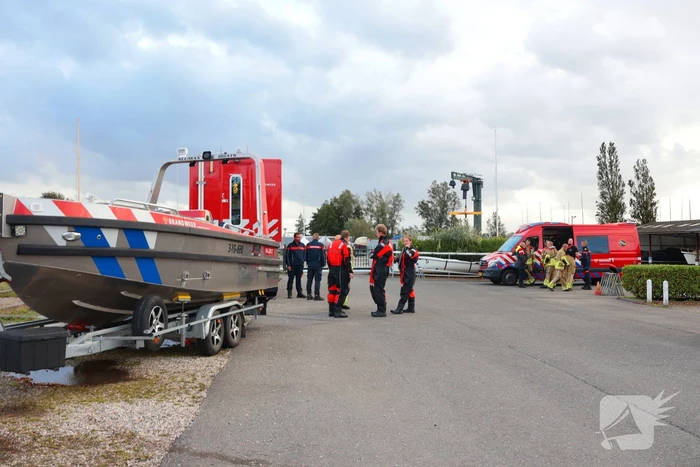 Grootschalige zoekactie op water naar persoon