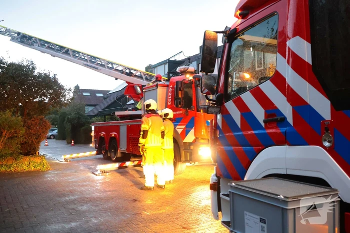 Schoorsteen los door stormachtig weer