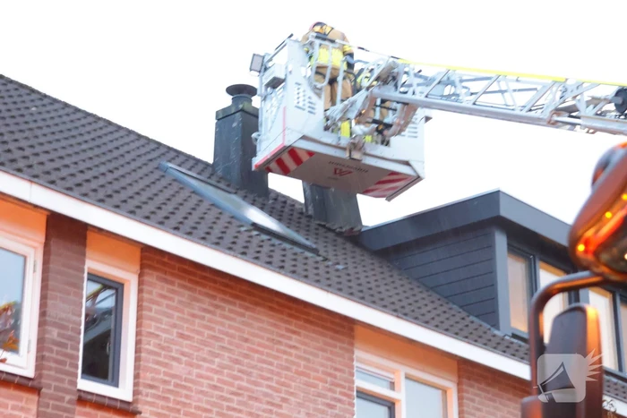 Schoorsteen los door stormachtig weer