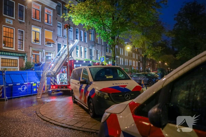 Woningbrand vergt grote inzet van brandweer