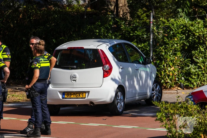 72-jarige man onder invloed van drugs botst op motoragent